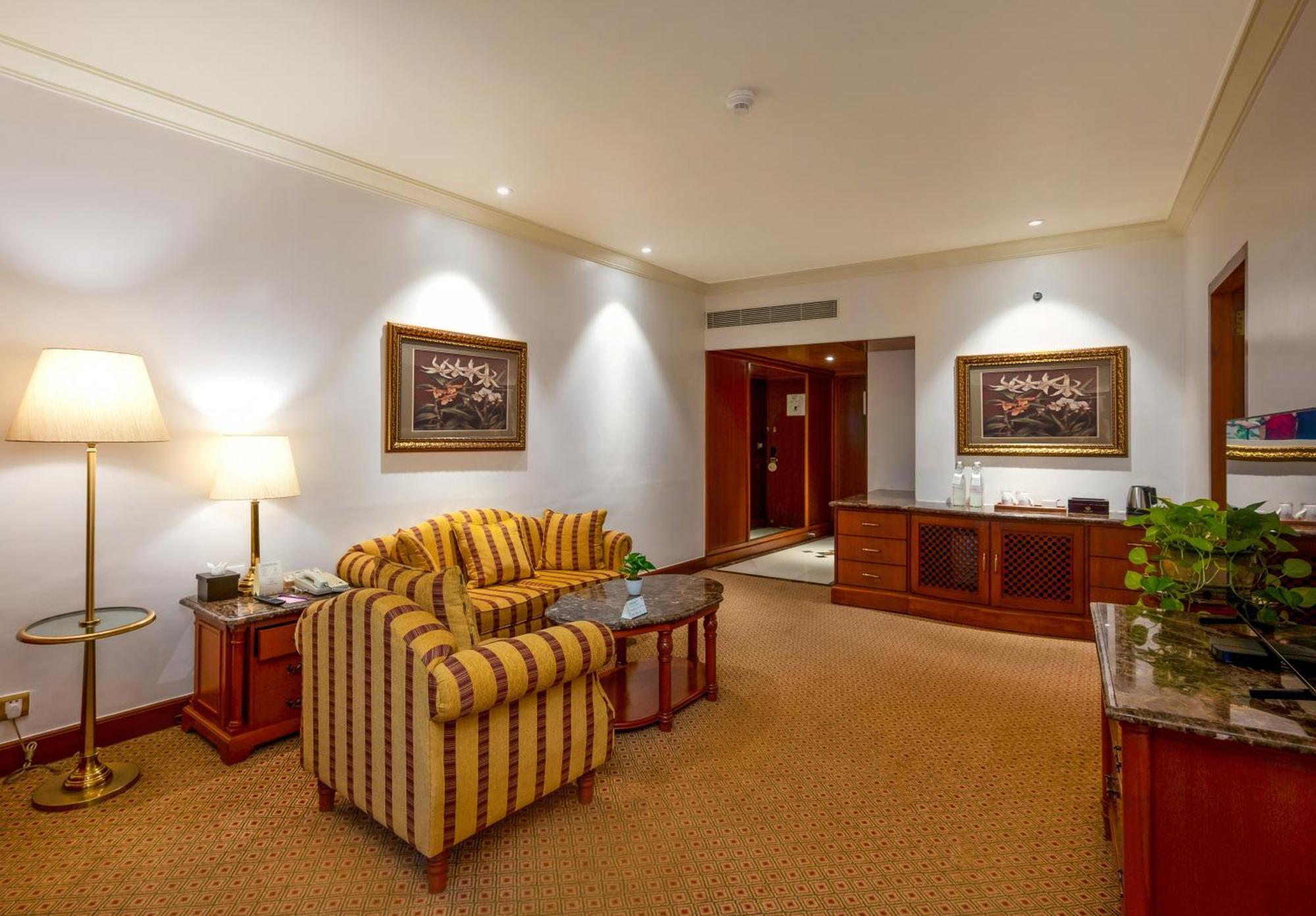 The Orchid Hotel Mumbai Vile Parle — Fotos 3